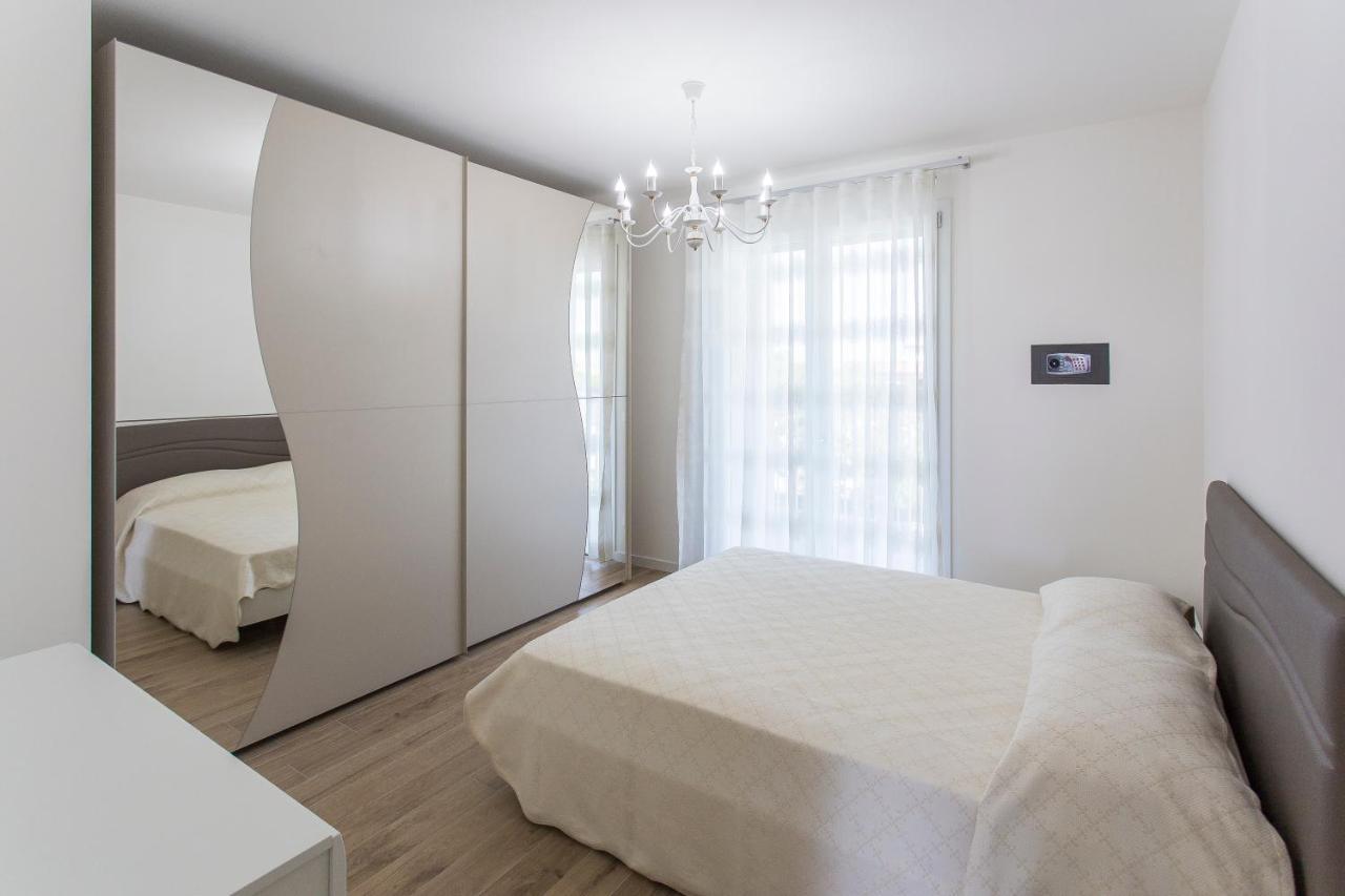 Immobiliare Jvl - Vm2 Apartman Lido di Jesolo Kültér fotó