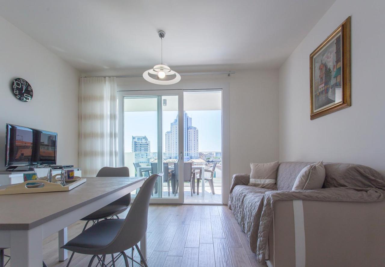 Immobiliare Jvl - Vm2 Apartman Lido di Jesolo Kültér fotó
