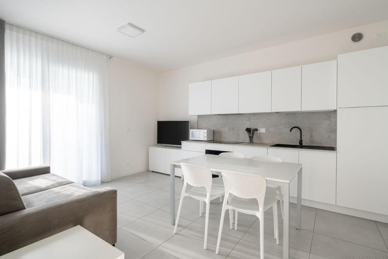 Immobiliare Jvl - Vm2 Apartman Lido di Jesolo Kültér fotó
